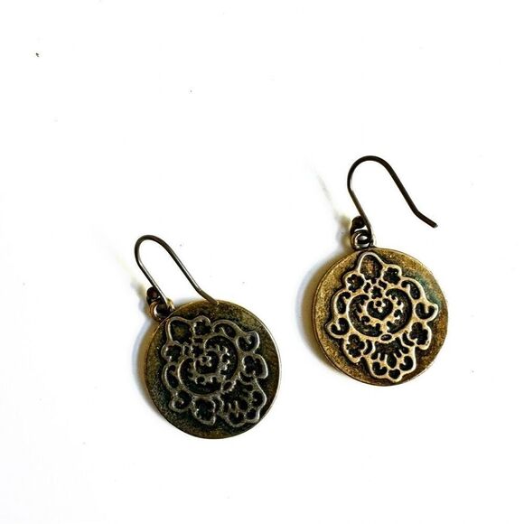 Gold tone circle drop earrings - Picture 7 of 9